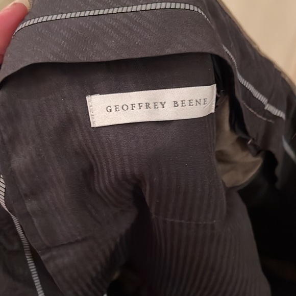 Geoffrey Beene’s Men’s 2 Button Brown Wool Blazer, Size 44L. Flat Front Pants. - Picture 6 of 8